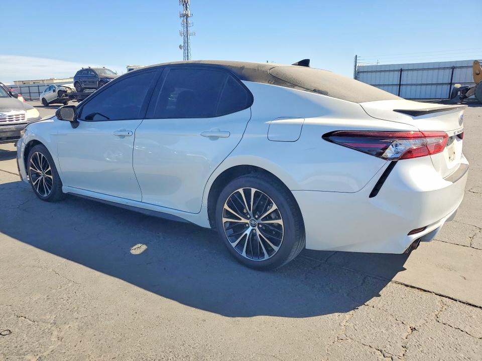 Photo 2 from auction – 2023 TOYOTA CAMRY with VIN 4T1K61AK7PU081848