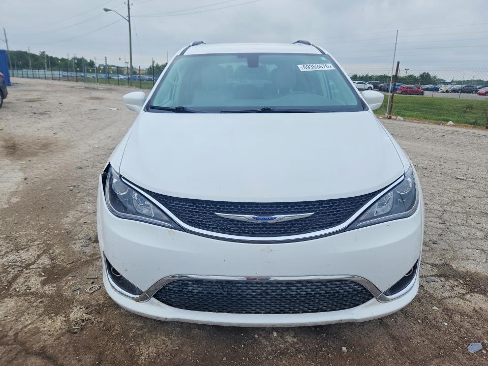 Фото 5 с аукциона – 2018 CHRYSLER PACIFICA с VIN 2C4RC1EG1JR234584