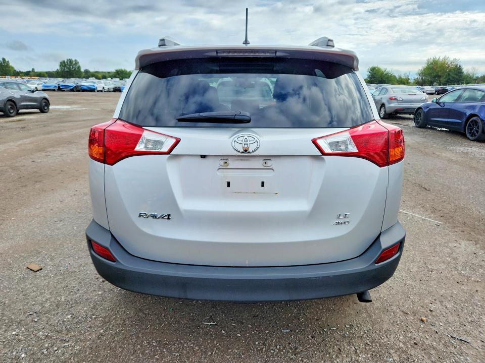 Фото 6 с аукциона – 2015 TOYOTA RAV4 с VIN 2T3BFREV9FW368844