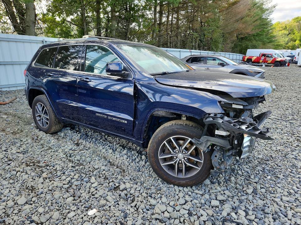 Снимка 4 от търг – 2017 JEEP GRAND CHEROKEE с VIN 1C4RJFBG2HC654980