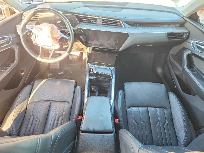 Foto 8 de la subasta – 2022 AUDI E-TRON con VIN WA13AAGE2NB022136