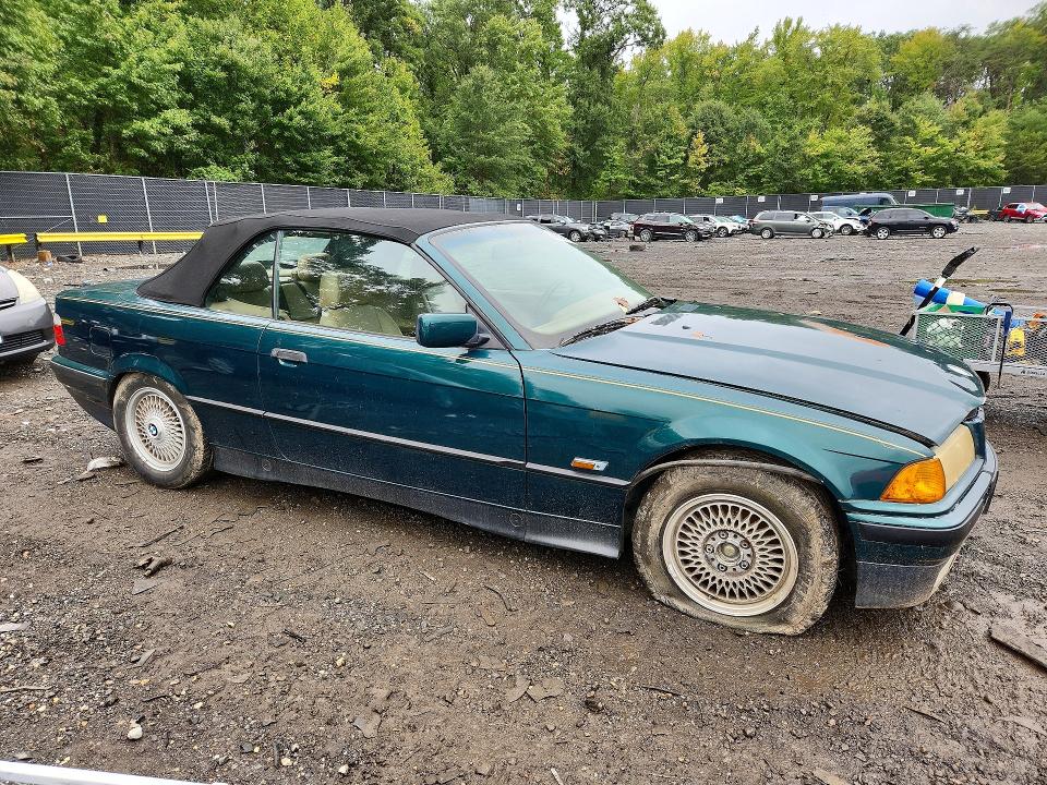Photo 4 from auction – 1994 BMW 325 with VIN WBABJ6325RJD37485