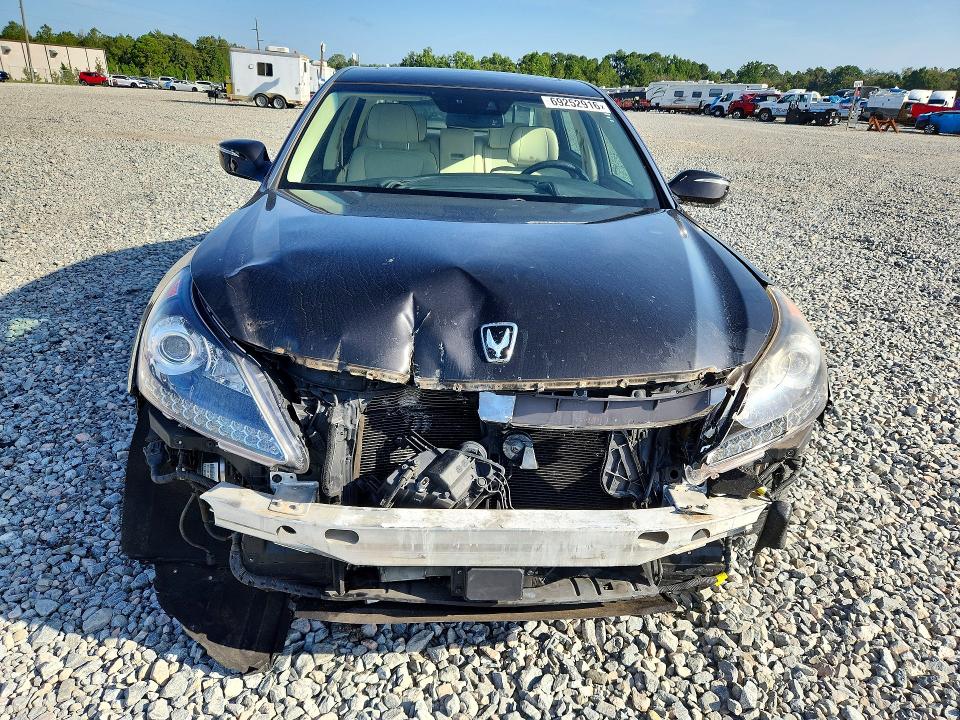 Photo 5 from auction – 2014 HYUNDAI EQUUS with VIN KMHGH4JH5EU085318