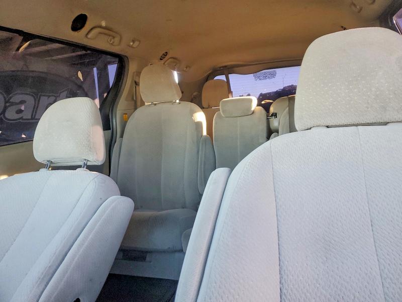Снимка 10 от търг – 2011 TOYOTA SIENNA с VIN 5TDKK3DC3BS034345