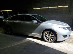 Zdjęcie 4 z aukcji – 2016 LINCOLN MKZ z VIN 3LN6L2LU1GR634290
