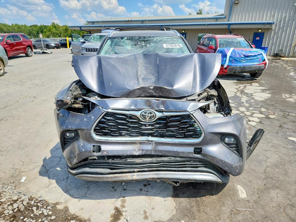 Photo 5 from auction – 2022 TOYOTA HIGHLANDER with VIN 5TDFZRBH9NS229563