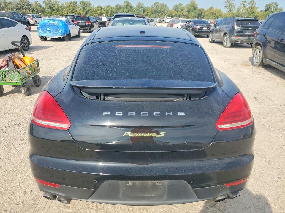 Photo 6 from auction – 2014 PORSCHE PANAMERA with VIN WP0AD2A79EL044889