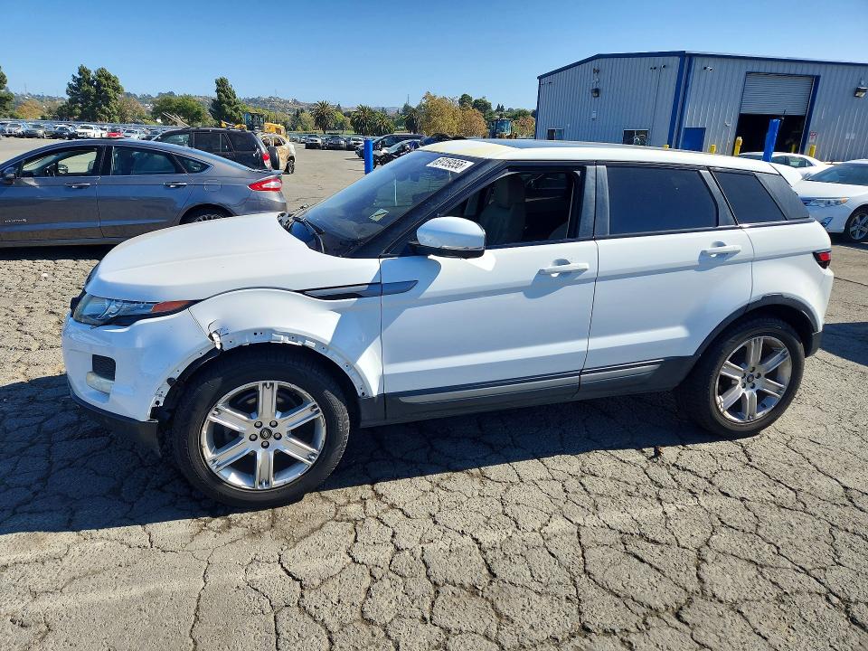 LAND ROVER RANGE ROVER EVOQUE 2013 with VIN SALVP2BGXDH818181 - Photo from auction
