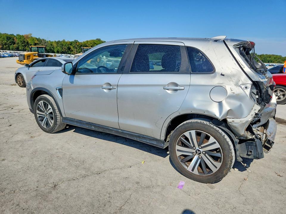Photo 2 from auction – 2021 MITSUBISHI MPV with VIN JA4APVAU5MU025953