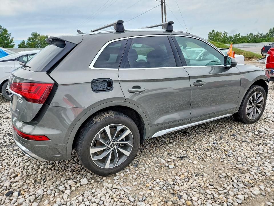 Снимка 3 от търг – 2023 AUDI Q5 с VIN WA1EAAFY3P2119482