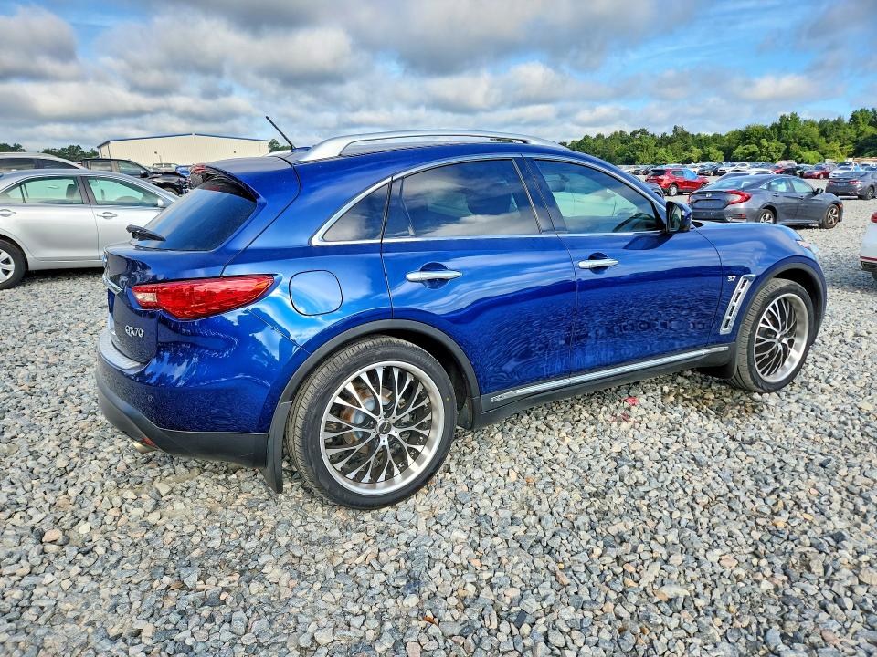 Photo 3 from auction – 2017 INFINITI QX70 with VIN JN8CS1MU6HM143232