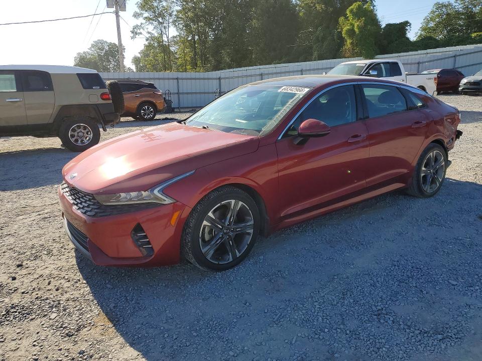 KIA K5 2021 مع رقم تعريف المركبة 5XXG34J28MG033748 - صورة من المزاد