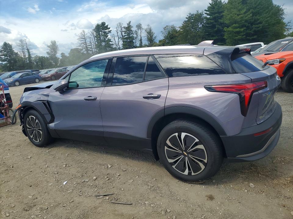 Photo 2 from auction – 2024 CHEVROLET BLAZER with VIN 3GNKDBRJXRS202460