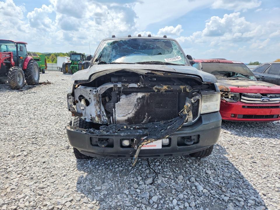 Снимка 5 от търг – 2006 FORD F350 с VIN 1FTWW31P46ED44237