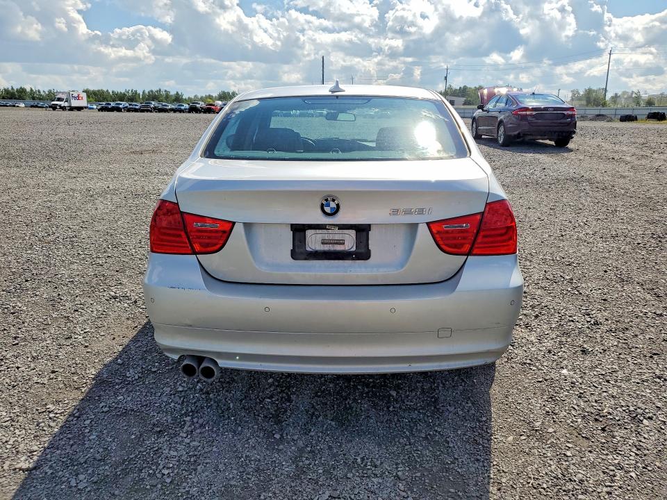 Photo 6 from auction – 2011 BMW 328 with VIN WBAPK7C52BA772633