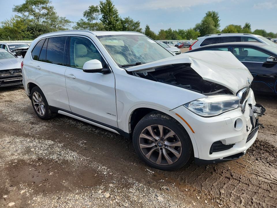 Foto 4 de la subasta – 2015 BMW X5 con VIN 5UXKR0C53F0K63080