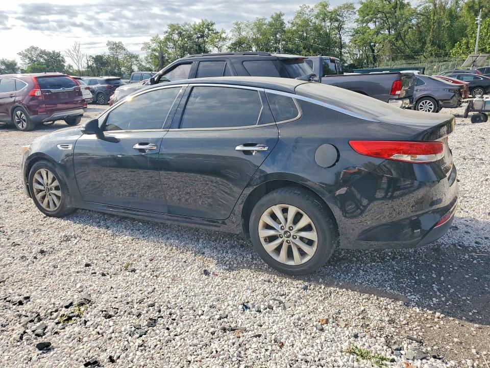 Photo 2 from auction – 2018 KIA OPTIMA with VIN 5XXGU4L38JG202715