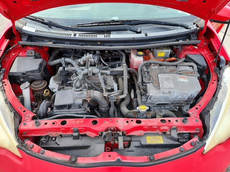 Photo 11 from auction – 2012 TOYOTA PRIUS C with VIN JTDKDTB30C1502012