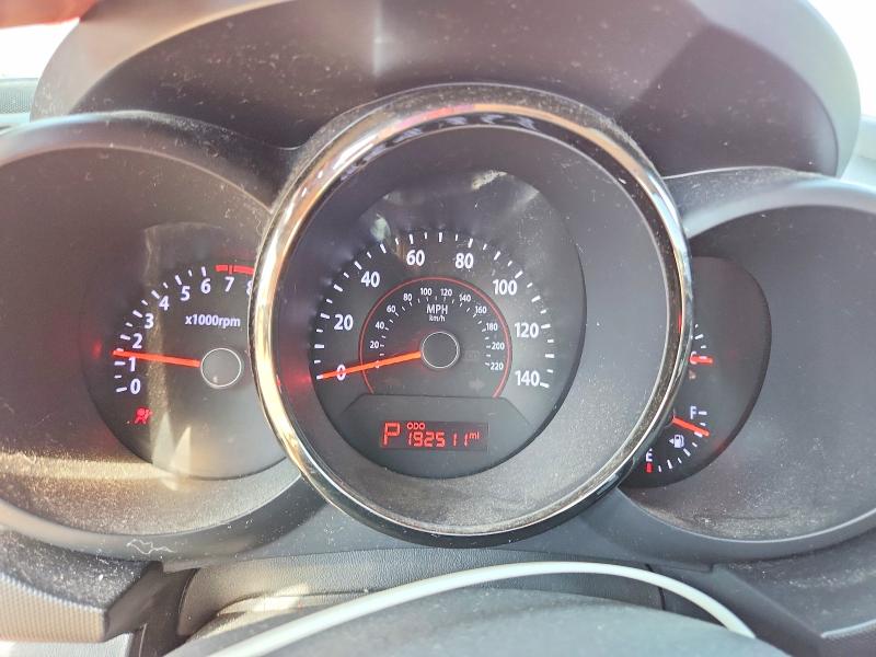 Photo 9 from auction – 2010 KIA SOUL with VIN KNDJT2A28A7103733
