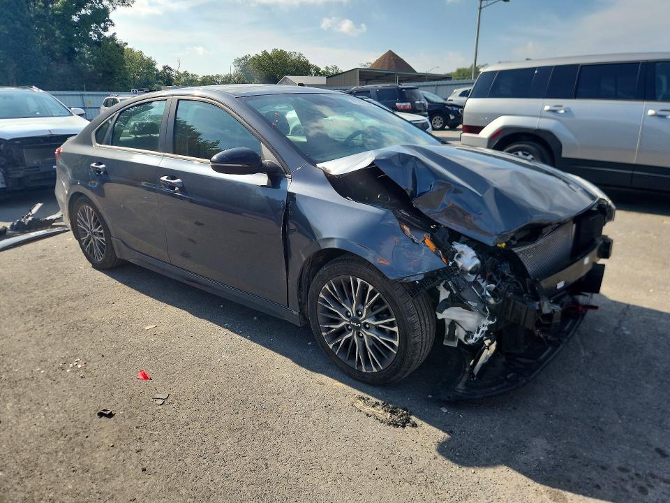 Photo 4 from auction – 2022 KIA FORTE with VIN 3KPF54AD8NE424481