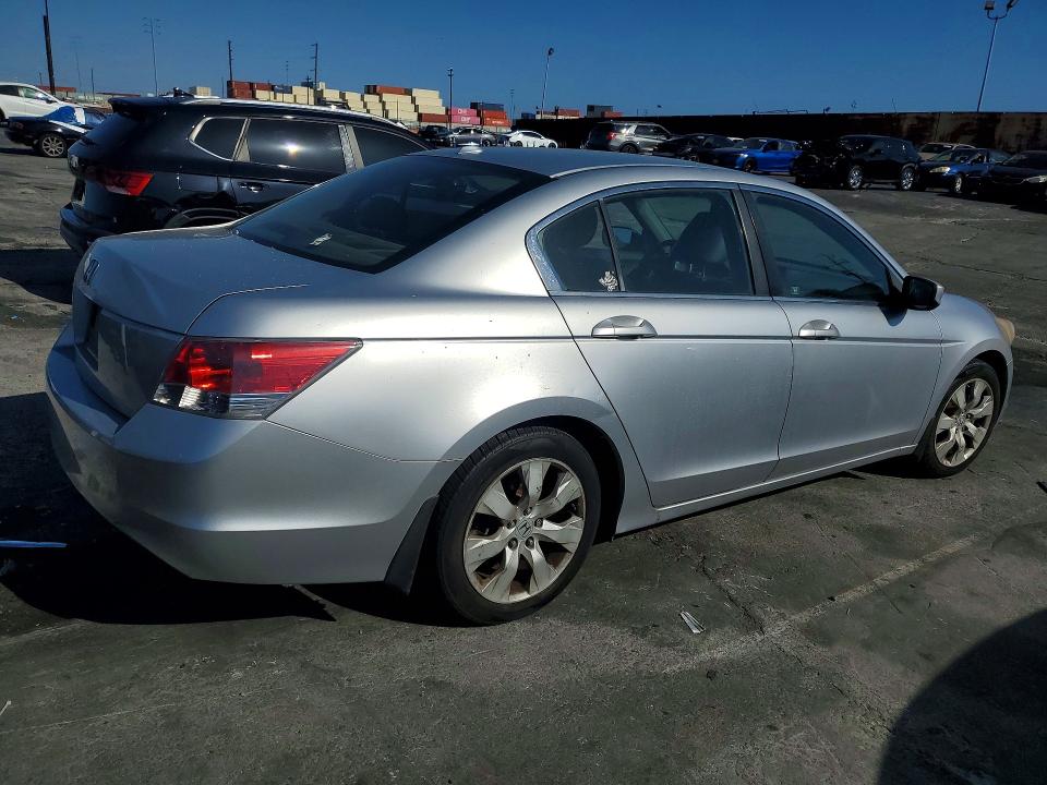 Photo 3 from auction – 2009 HONDA ACCORD with VIN JHMCP26889C003787