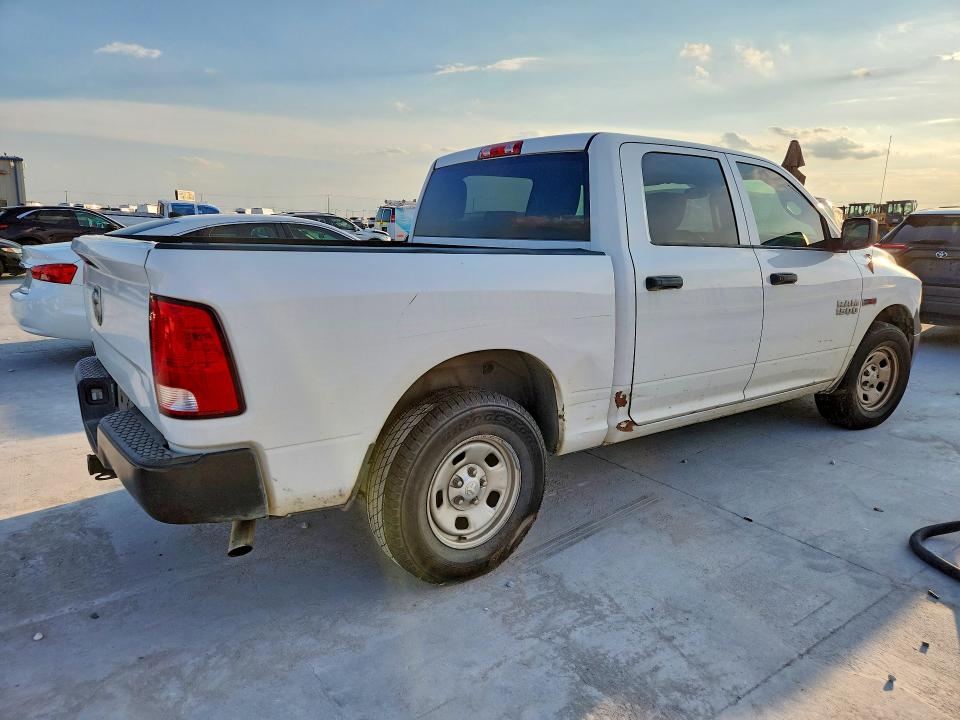 Photo 3 from auction – 2018 RAM 1500 with VIN 1C6RR6KM9JS225921