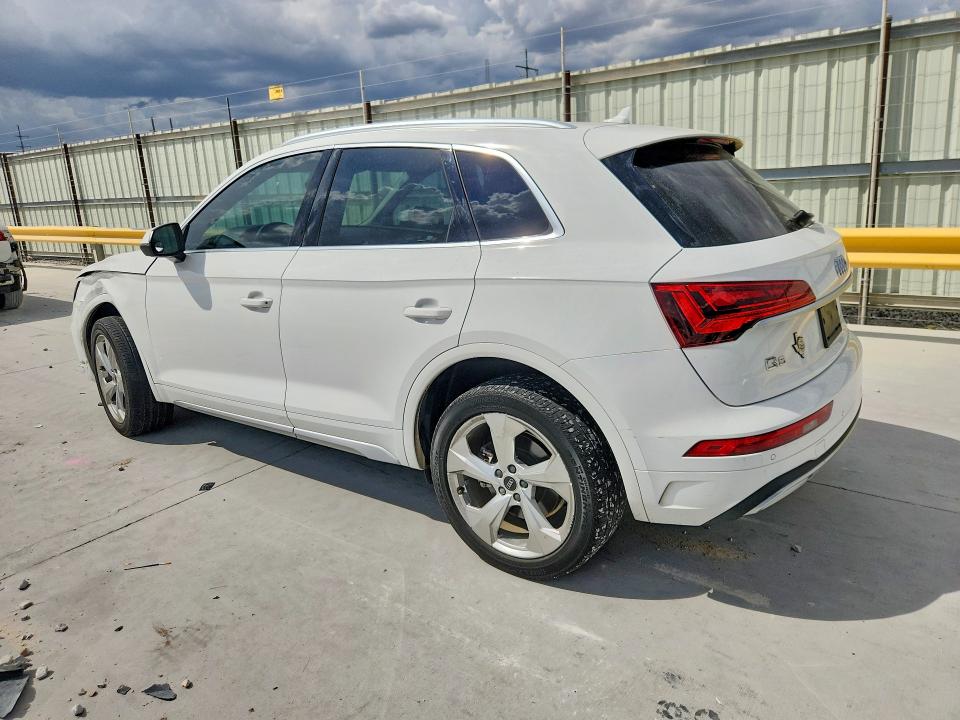 Photo 2 from auction – 2021 AUDI Q5 with VIN WA1BAAFY5M2103749