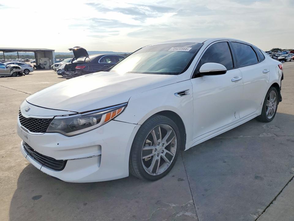 Снимка 1 от търг – 2016 KIA OPTIMA с VIN 5XXGT4L32GG072247