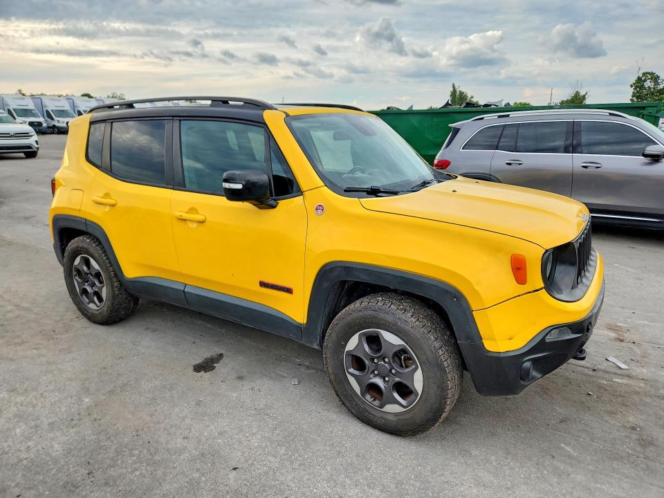Foto 4 de la subasta – 2015 JEEP RENEGADE con VIN ZACCJBCT0FPC35576
