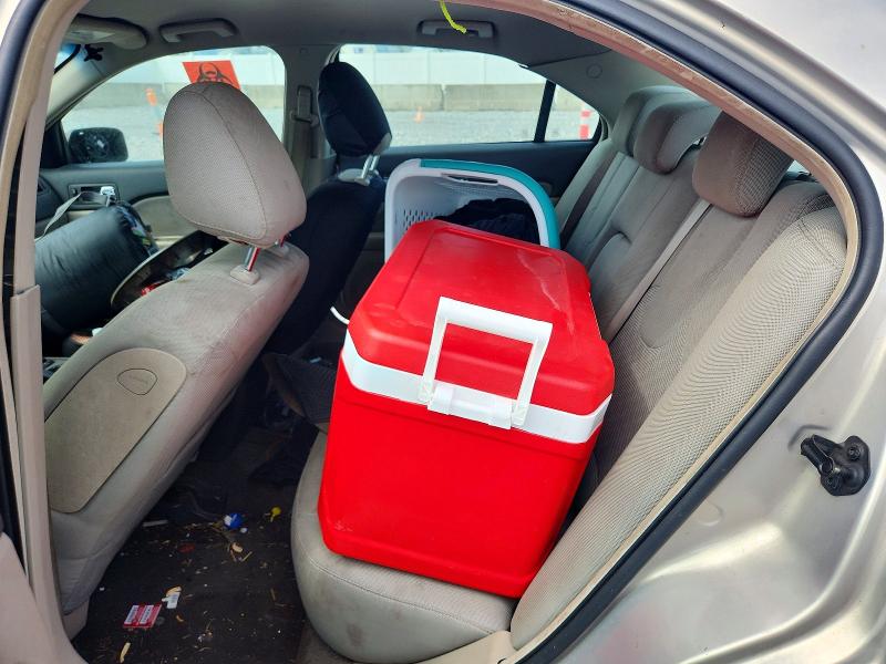 Снимка 10 от търг – 2010 FORD FUSION с VIN 3FAHP0HG9AR197225