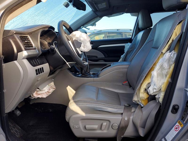 Photo 7 from auction – 2016 TOYOTA HIGHLANDER with VIN 5TDJKRFH2GS242036