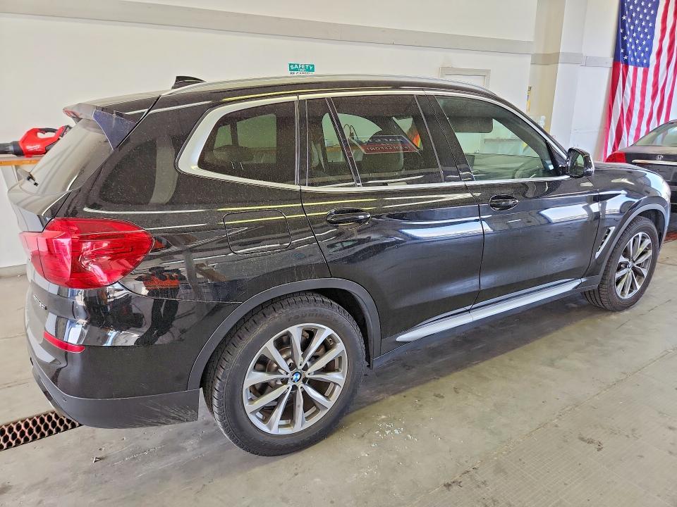 Foto 3 de la subasta – 2019 BMW X3 con VIN 5UXTR9C59KLP91000