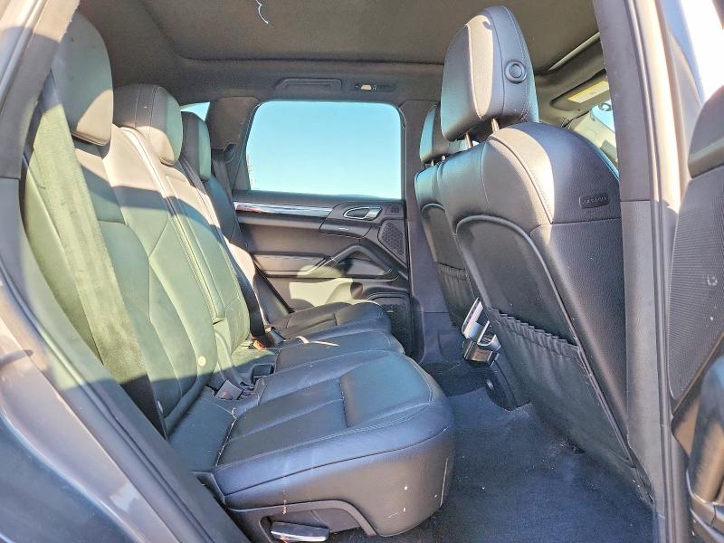 Photo 11 from auction – 2012 PORSCHE CAYENNE with VIN WP1AA2A25CLA12644