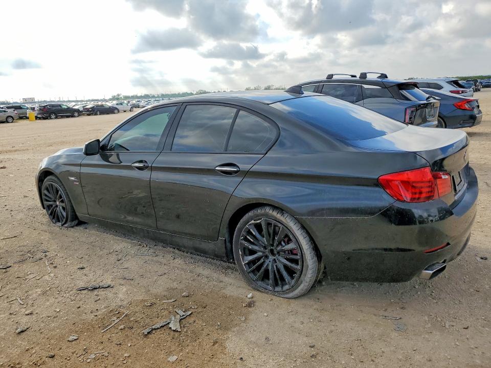 Снимка 2 от търг – 2012 BMW 550 с VIN WBAFU9C52CDY70062