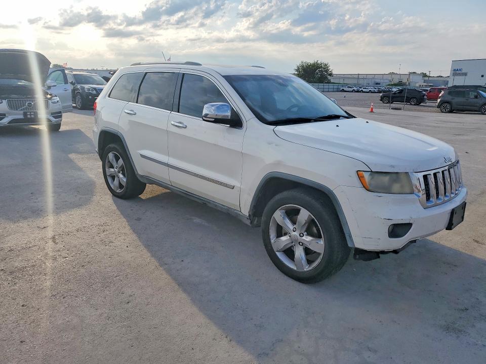 Photo 4 from auction – 2012 JEEP GRAND CHEROKEE with VIN 1C4RJECG2CC194611