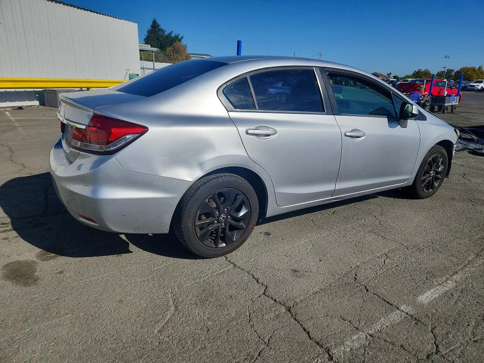 صورة رقم 3 من المزاد - 2013 HONDA CIVIC مع VIN 19XFB2F89DE249553
