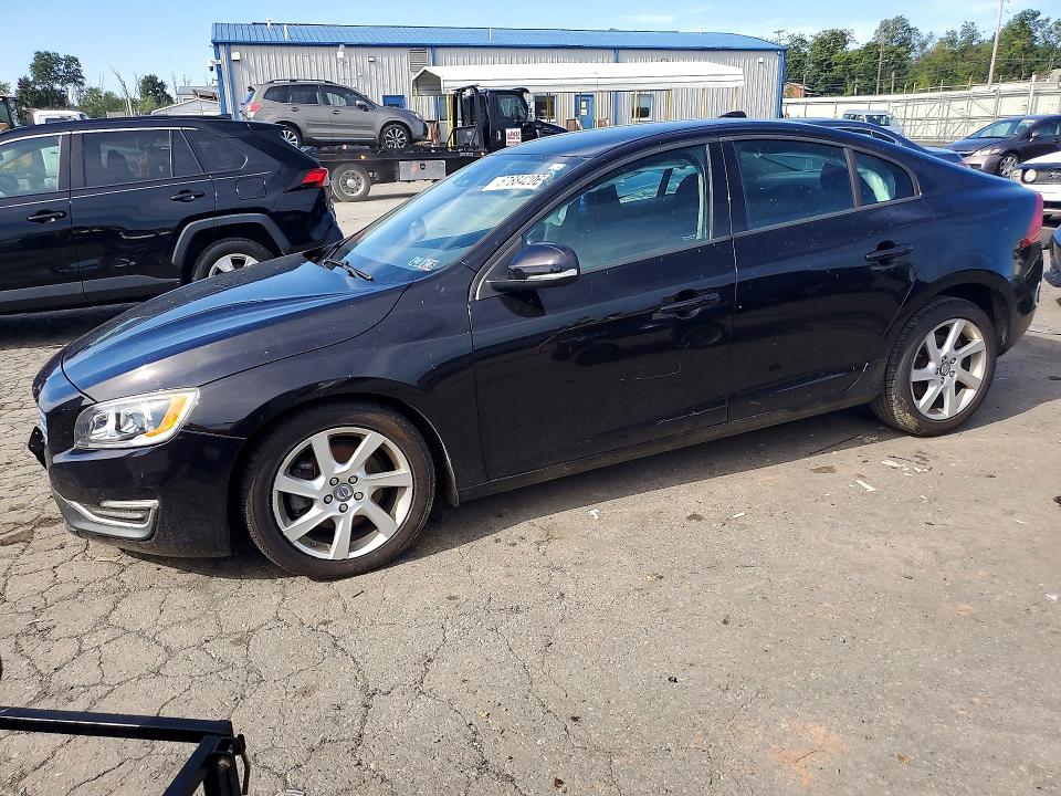 VOLVO S60 2015 con VIN YV140MFJ4F1350544 - Foto de la subasta