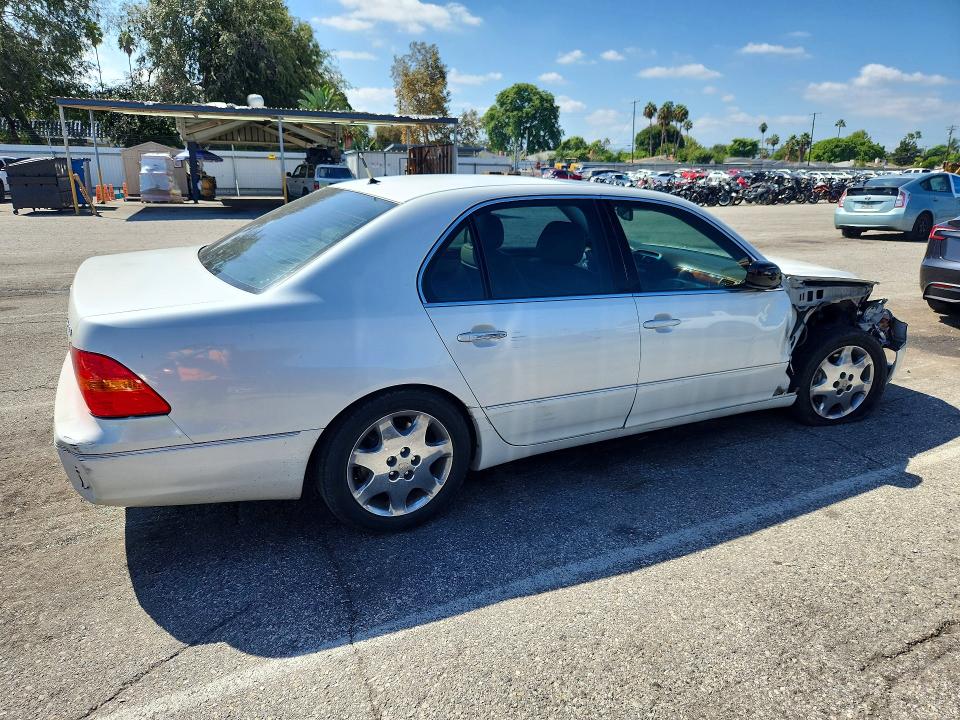 Снимка 3 от търг – 2001 LEXUS LS с VIN JTHBN30F910009215