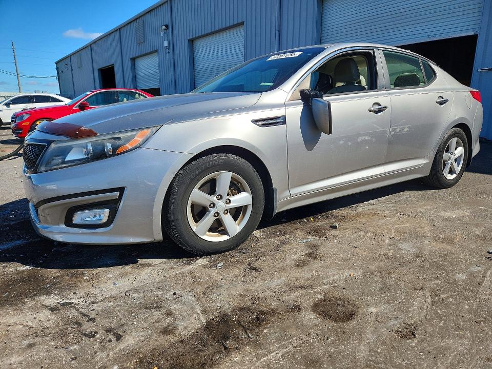 KIA OPTIMA 2014 with VIN 5XXGM4A77EG322842 - Photo from auction