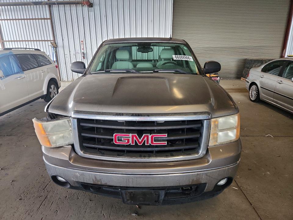 Photo 5 from auction – 2007 GMC NEW SIERRA with VIN 1GTEC19C27Z516480