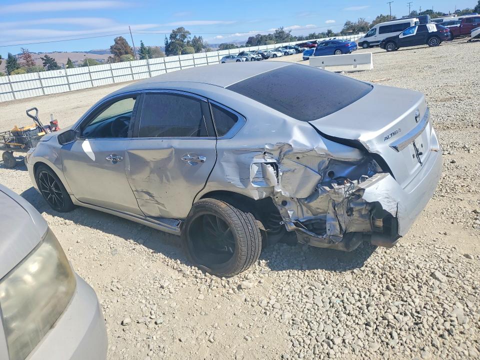 Photo 2 from auction – 2015 NISSAN ALTIMA with VIN 1N4AL3AP8FN343486