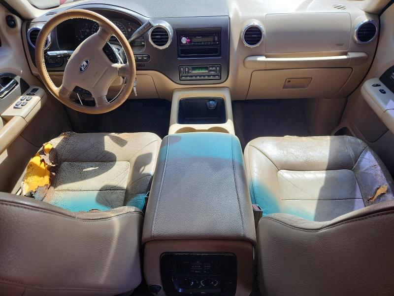 Photo 8 from auction – 2004 FORD EXPEDITION with VIN 1FMEU17W54LA16074