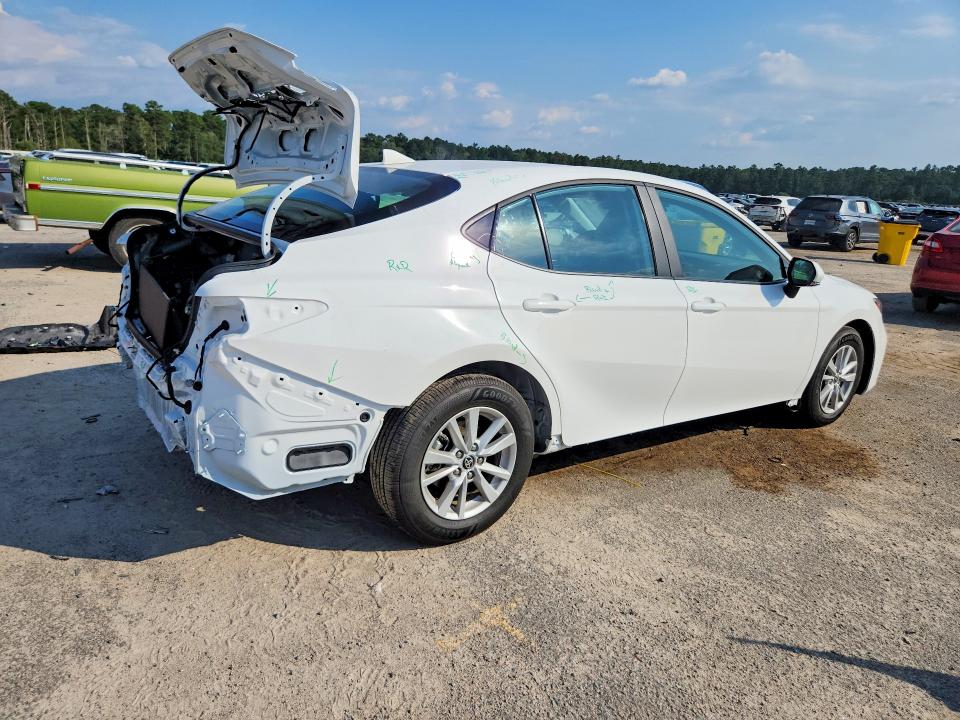 Photo 3 from auction – 2026 TOYOTA CAMRY with VIN 4T1DAACK5TU232443