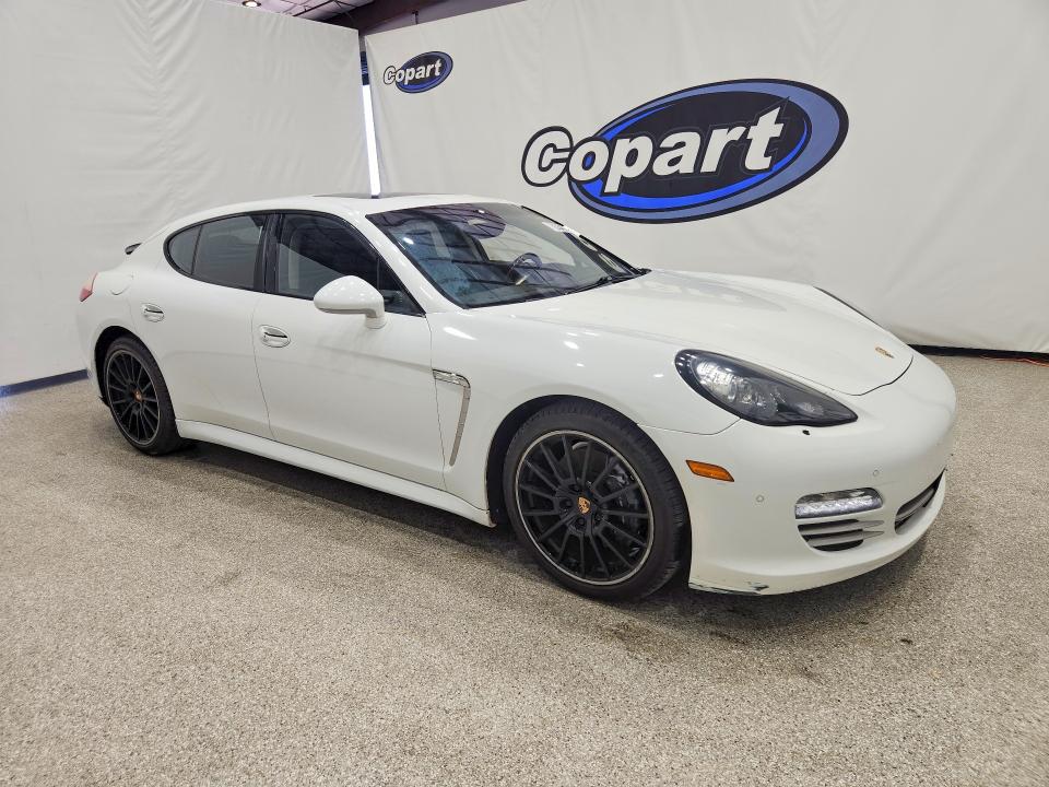 Фото 4 с аукциона – 2013 PORSCHE PANAMERA с VIN WP0AA2A75DL015641