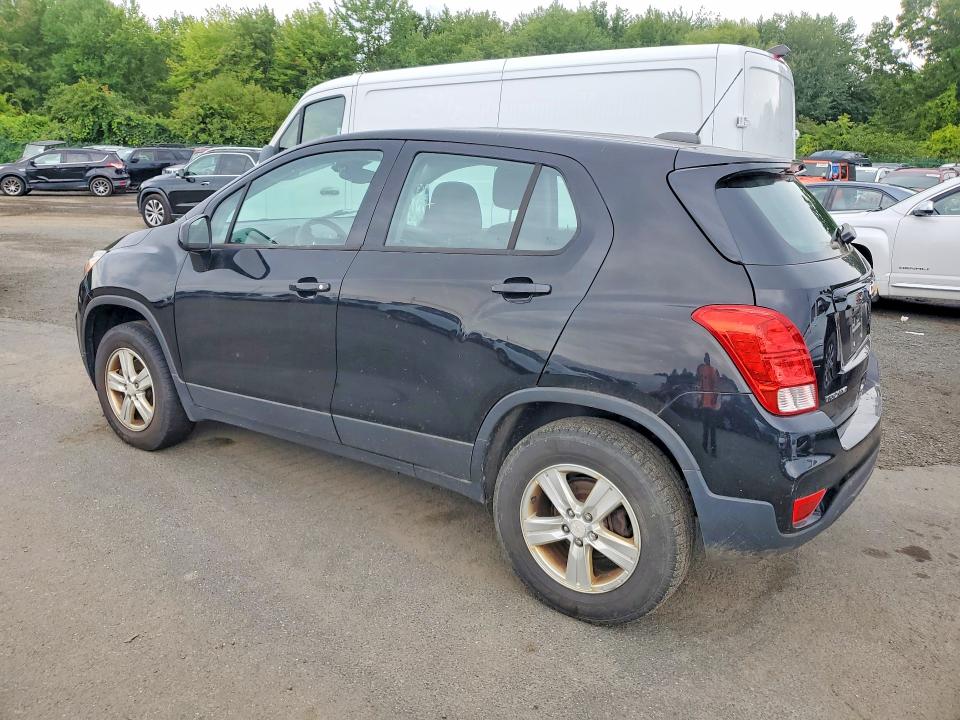 Photo 2 from auction – 2017 CHEVROLET TRAX with VIN 3GNCJNSBXHL159880