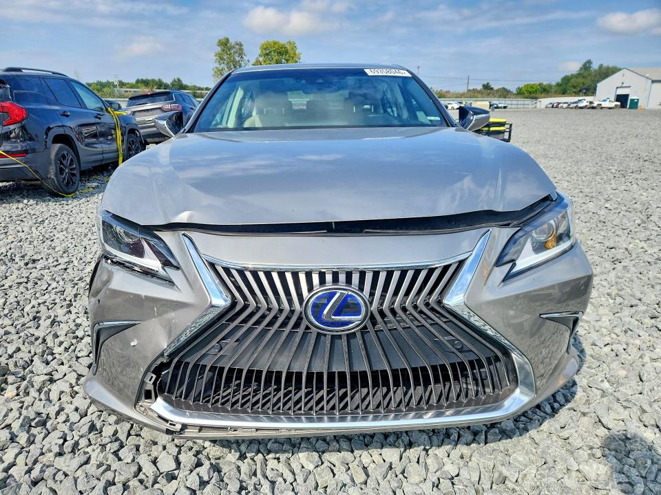 صورة رقم 5 من المزاد - 2020 LEXUS ES مع VIN 58AD21B16LU006667