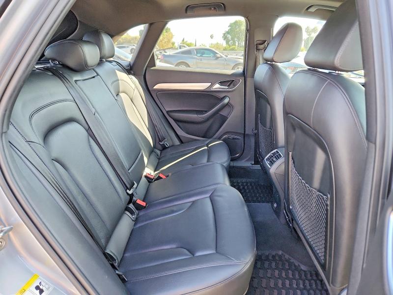 صورة رقم 11 من المزاد - 2015 AUDI Q3 مع VIN WA1GFCFS1FR002359