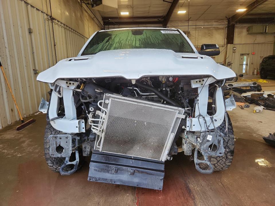 Снимка 5 от търг – 2020 RAM 1500 с VIN 1C6SRFLT2LN117780