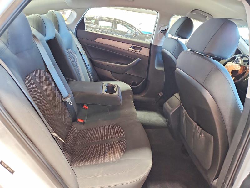 Снимка 10 от търг – 2018 HYUNDAI SONATA с VIN 5NPE34AFXJH658114
