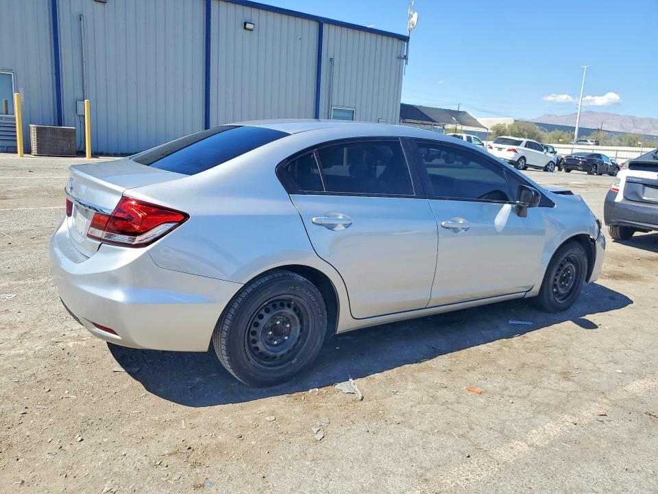 Снимка 3 от търг – 2015 HONDA CIVIC с VIN 2HGFB2F56FH557794
